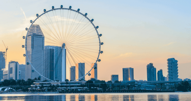 Ride in Singapore Flyer - Explore Singapore